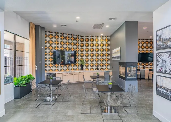 Fancy 1bd Walk To Westgate Pool Gym Wd