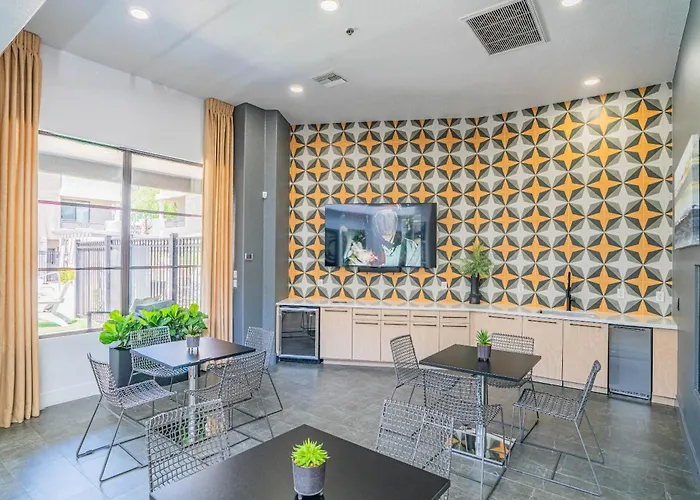Apartment Fancy 1bd Walk To Westgate Pool Gym Wd Glendale