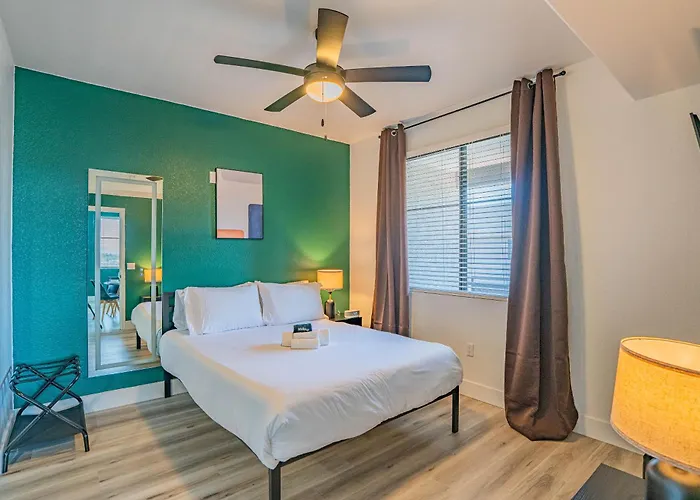 Apartment Fancy 1bd Walk To Westgate Pool Gym Wd *