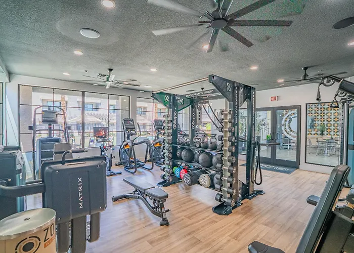 Fancy 1bd Walk To Westgate Pool Gym Wd